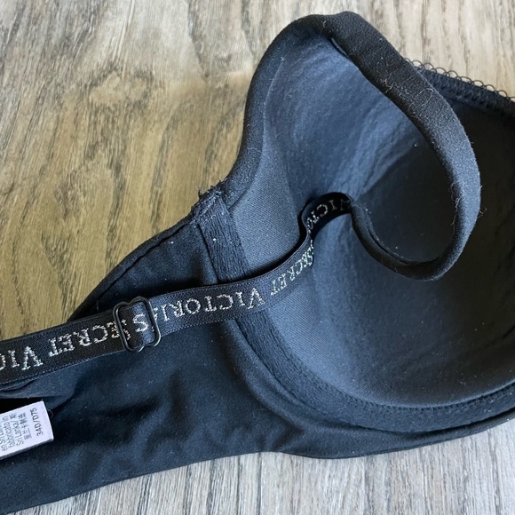Victoria’s Secret, black Body by Victoria bra, size 34D - Picture 4 of 7